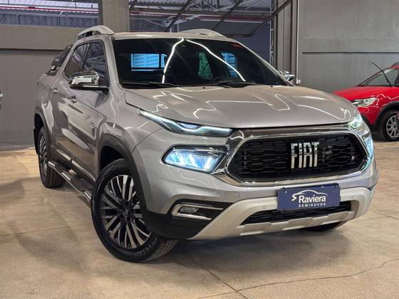 FIAT TORO 2.0 16V TURBO DIESEL RANCH 4WD AT9 FIAT TORO 2.0 16V TURBO DIESEL RANCH 4WD AT9